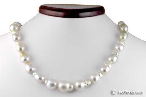 Collier de perles baroque d'australie