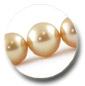 collier de perles d'Australie dor&eacute;es