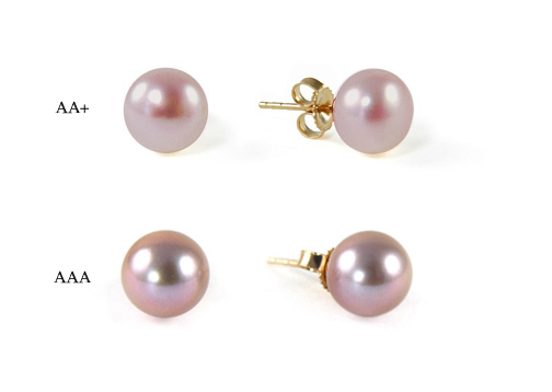 paire de boucles d'oreille de perles d'eau douce couleur lavande et Or