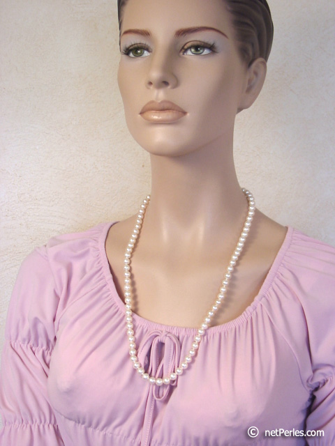 collier long de perles de culture d'eau douce