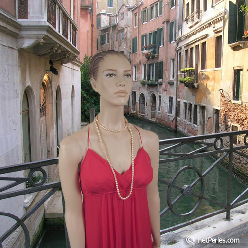 trœs beau collier de perles d'eau douce
