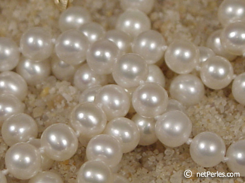 Parure de bijoux de perles d'eau douce de 6 � 7 mm