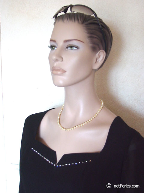 collier de perles de 6,5 mm couleur dorees
