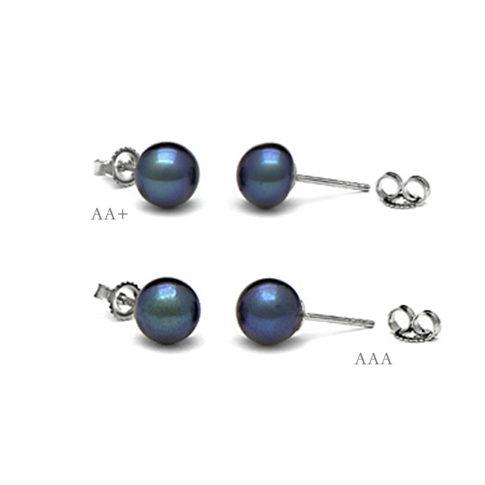 Paire de boucles d'oreilles de perles de culture d'eau douce noires