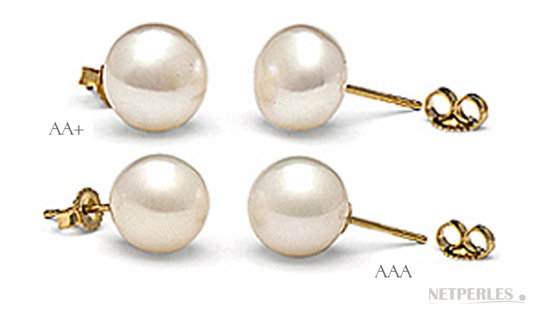 Paire de boucles d'oreilles de perles de culture d'eau douce blanches