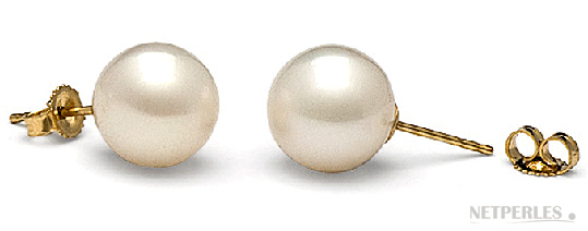 Paire de boucles d'oreilles de perles de culture d'eau douce blanches