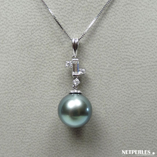 Pendentif Or gris et diamants avec perle de culture de Tahiti