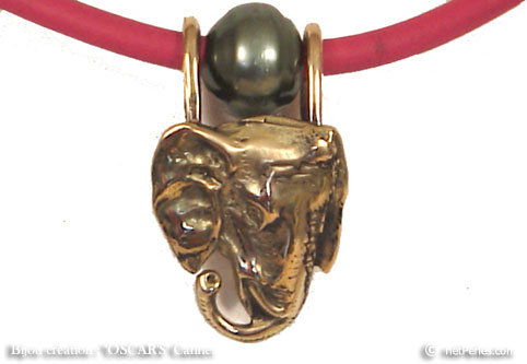 Elephant en or