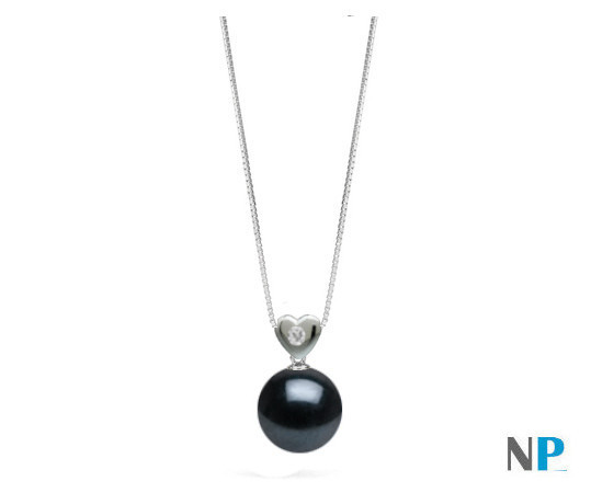 Pendentif en Or gris  avec diamant et perle noire d'Akoya qualité AAA