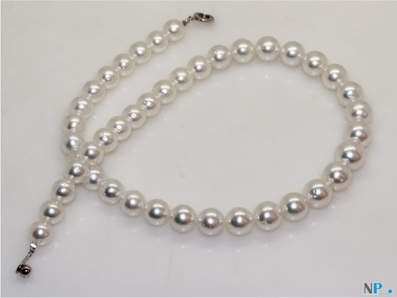 Collier de perles de culture d'Australie blanches reflets argentés