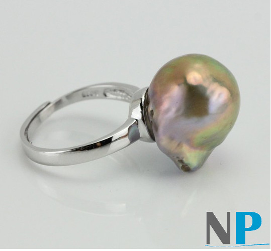 Bague en argent rhodié et perle d'eau douce métallique bronze rose tyrien de 16,5 mm