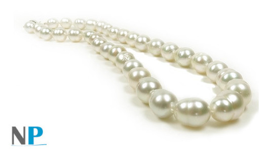 Collier 43/44 cm Perles baroques d'Australie 8.5-11 mm blanches ivoire
