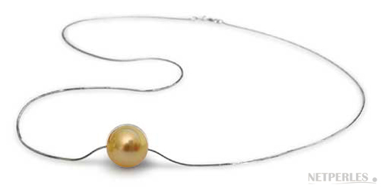 Pendentif de perle dorée sur chaine or blanc
