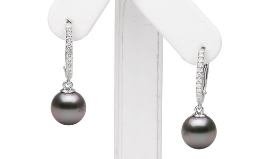 Boucles d'oreilles de perles noires de Tahiti avec diamants