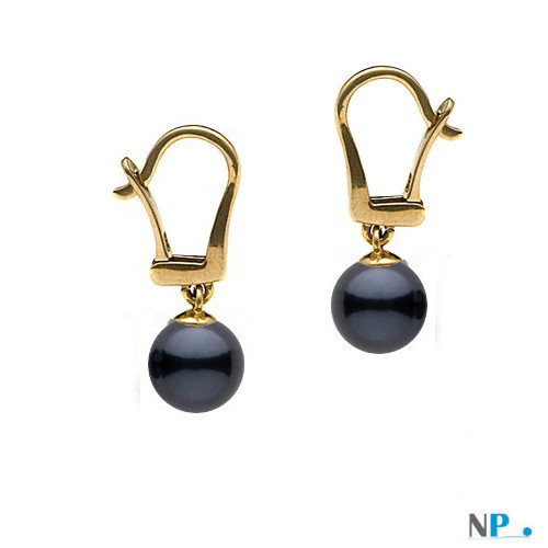paire de boucles d'oreilles de perles de culture d'akoya noires montées sur dormeuses