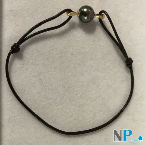 Bracelet cuir noir  avec une belle perle de Tahiti sur Or 18 carats