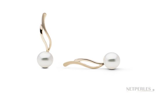 Boucles d'oreilles de perles d'Akoya blanches