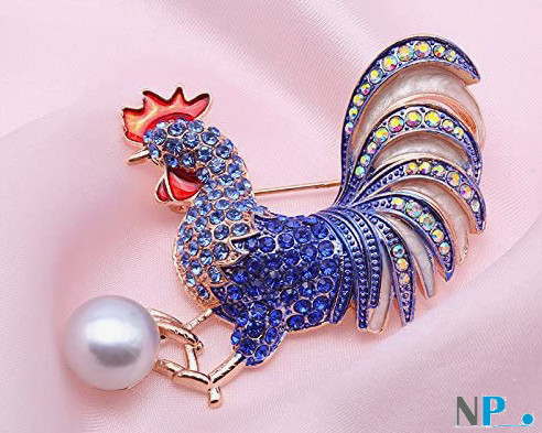 Broche coq bleu avec perle d'eau douce