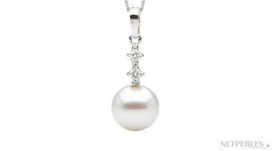 Pendente in oro bianco e diamanti, perla Akoya bianca 9-9,5 mm AAA