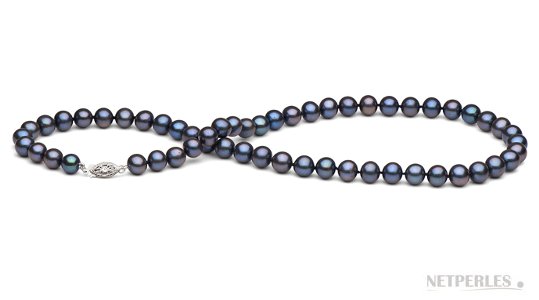 Collier de perles de culture d'eau douce noires