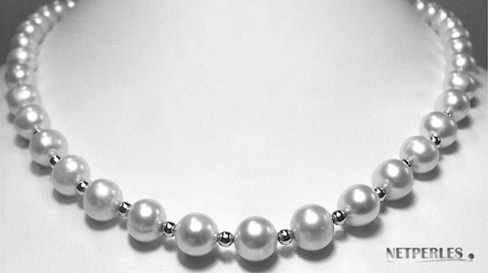 Collier de perles de culture d'eau douce avec billes en or gris 14k