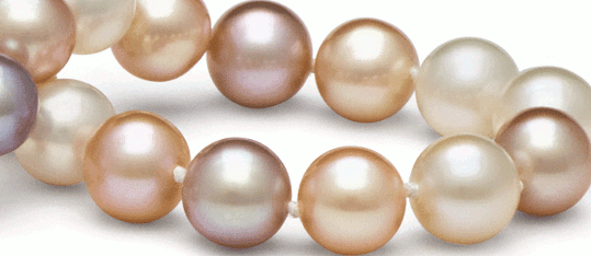 Perles de culture d'eau douce, blanches peches et lavandes
