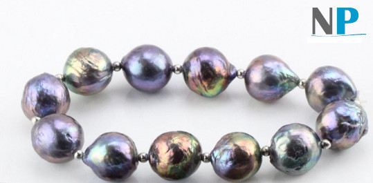 Bracelet de perles de culture d'Eau Douce Kasumi noires avec billes en argent monté sur élastique