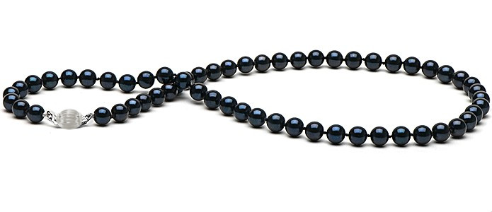 Collier de perles noires Akoya