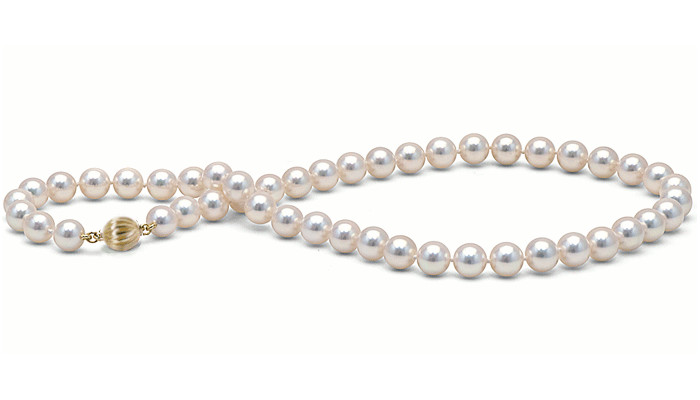 Collier de perles de culture d'Akoya blanches de 8,0 mm un classique haut de gamme
