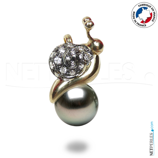 Pendentif Escargot en Or 18 carats et ses 16 diamants