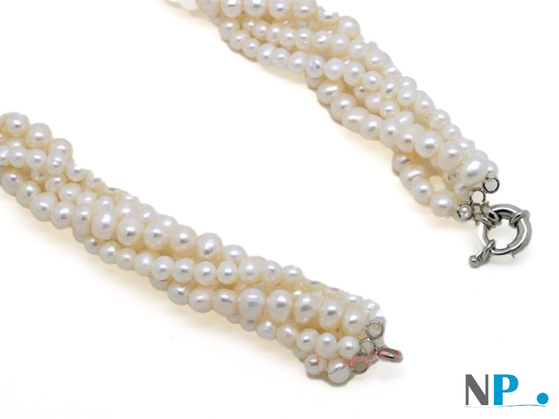 Fermoir en Argent 925 pour ce collier 5 rangs torsadé de perles d'eau douce