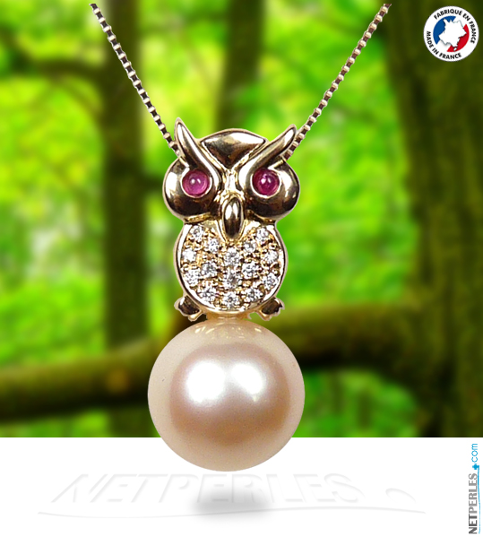 Bijou de joaillerie haut de gamme en forme de Hibou en Or jaune et diamants avec perle doree des Philippines