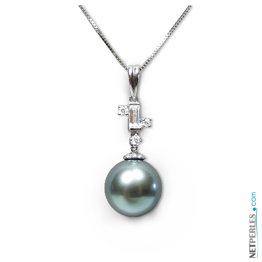 Pendentif Or et diamants avec Perle noire de tahiti