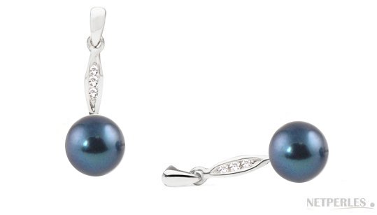 Boucles d'oreilles en argent et diamants avec perles noires d'Akoya