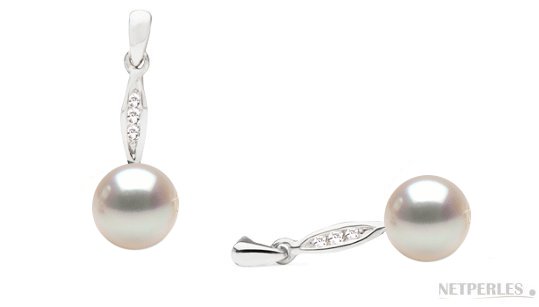 Boucles d'oreilles de perles d'Akoya en Argent et diamants