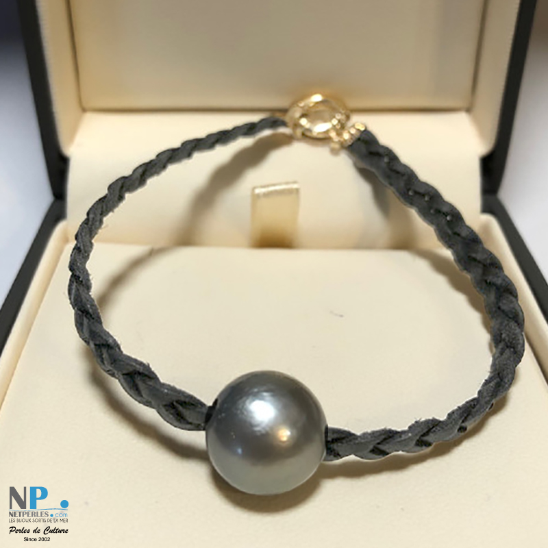 Bracelet de cuir tresse avec perles de Tahiti  AA+  Ø : 10 mm et fermoir en Or jaune 18 carats