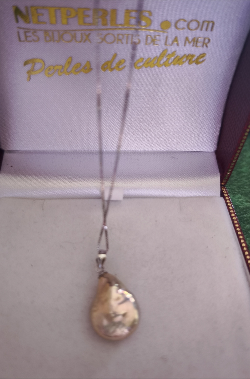 Pendentif en Argent 925 et perle Soufflée d'Eau Douce de grande dimension. Une perle rare!! Pendentif en Argent 925 et perle Soufflée d'Eau Douce de grande dimension. Une perle rare!!