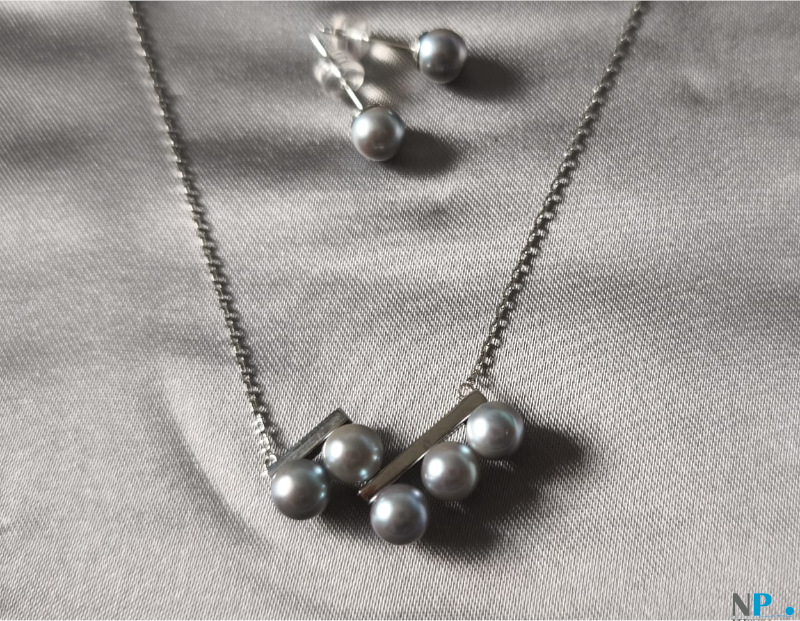 Parure Collier Argent 925 Perles Bleues Akoya et boucles d'oreilles Parure Collier Argent 925 Perles Bleues Akoya et boucles d'oreilles