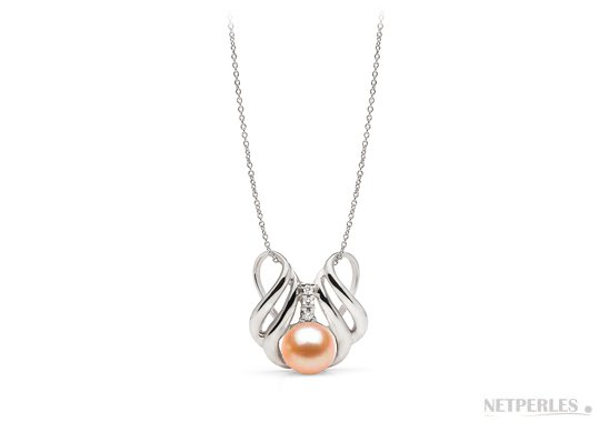 Pendentif en argents et diamants avec perle de culture rose pêche
