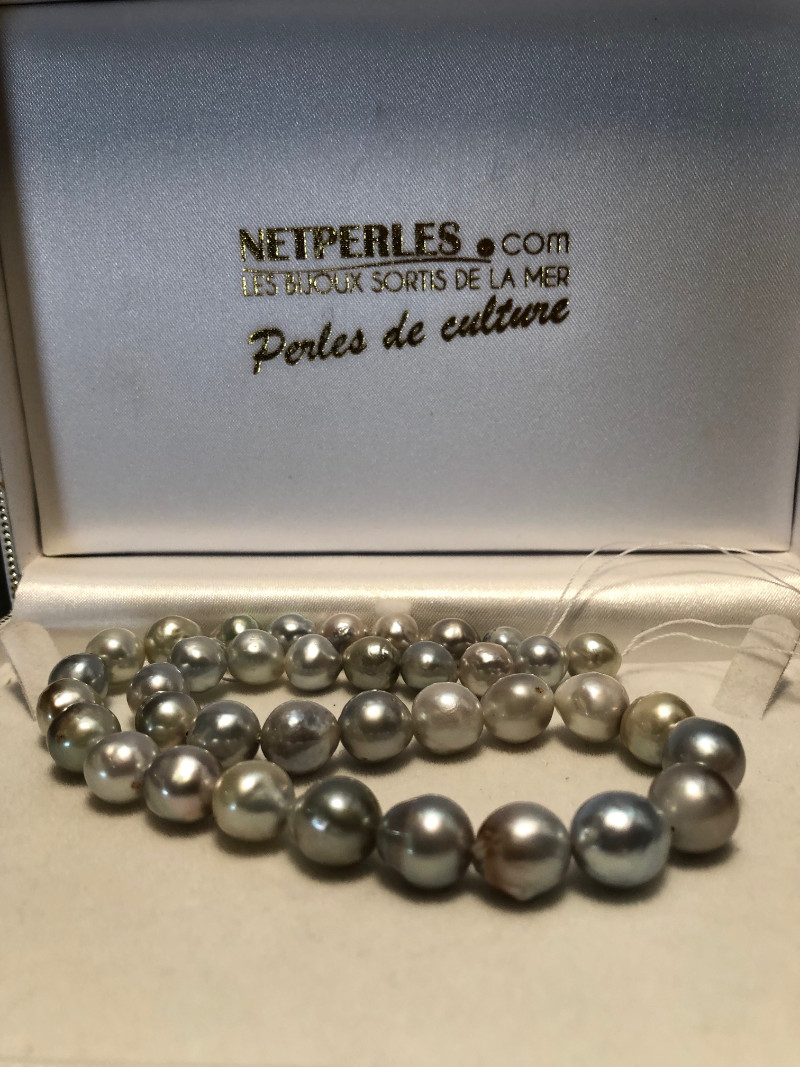 Collier de perles noires de Tahiti