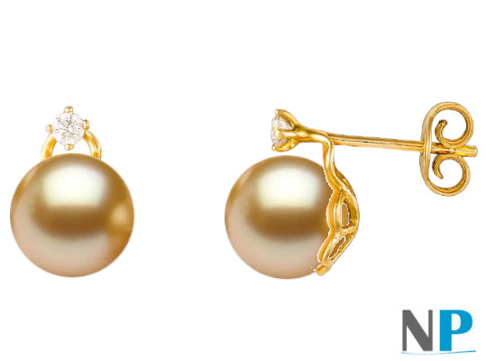 Boucles d'oreilles avec perles d'Australie dorées  en Or 18k et diamants
