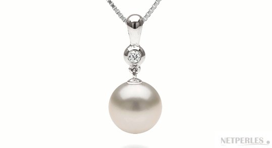 Pendente Oro bianco con un diamante e una splendida perla Australiana bianca
