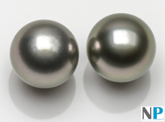 Perles de Tahiti claires de couleur gris argent