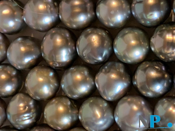 Perles baroques de Tahiti tonalités de gris moyen à gris argent non percées
