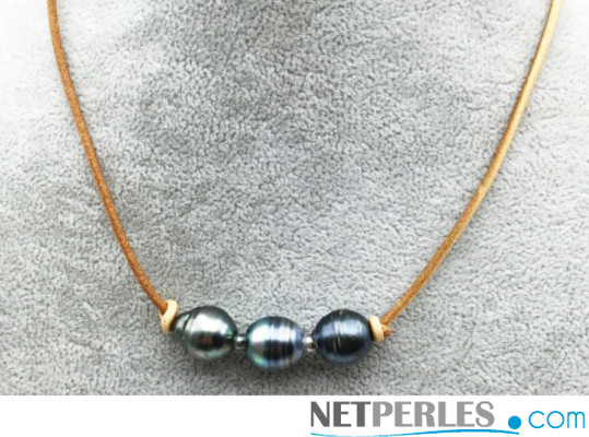 Collier de perles baroques de Tahiti sur lien de cuir