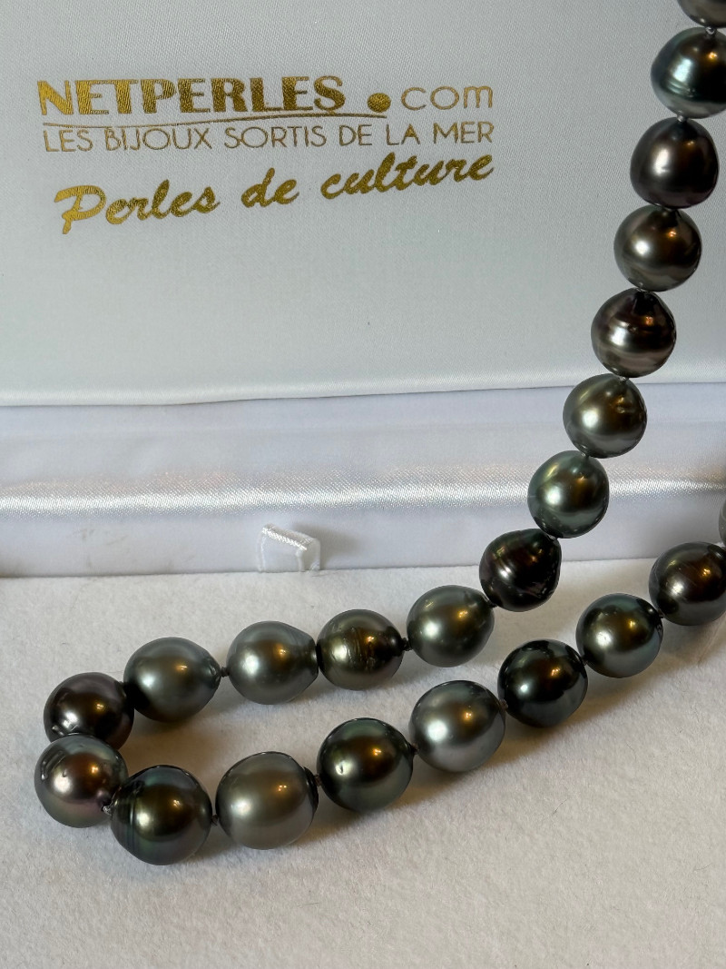 Collier de perles noires de Tahiti