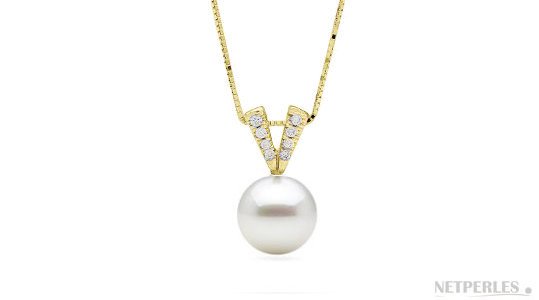 Pendentif Vixen en Or Jaune, Diamants et une superbe perle d'Akoya blanches qualité AAA