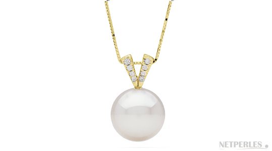 Pendentif Vixen en Or Jaune decoré de diamants et une Perle d'Australie blanche argentée AAA