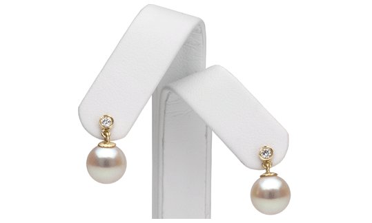 Boucles d'oreilles de perles d'eau douce avec diamants