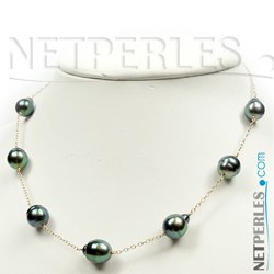 Collier de perles de culture de Tahiti Baroques 9-10 mm et chaine en Pendentif